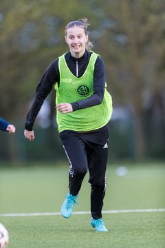 Bild 352 - Co-Trainerin der Frauen Nationalmannschaft Britta Carlson in Wahlstedt